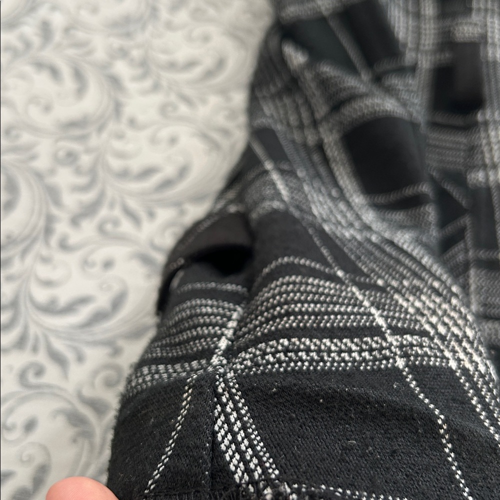 Le Chateau Belted Plaid Coat - Picture 11 of 11